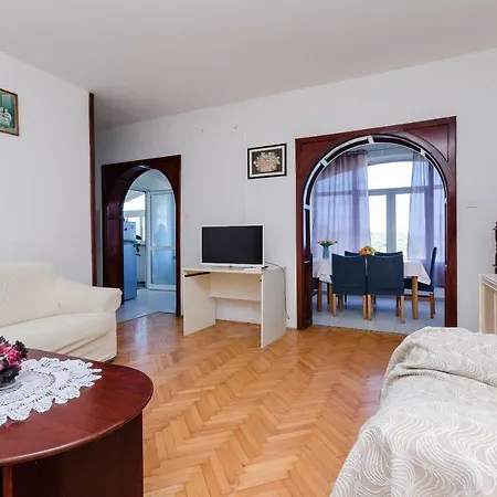 Katica Supetarska Draga